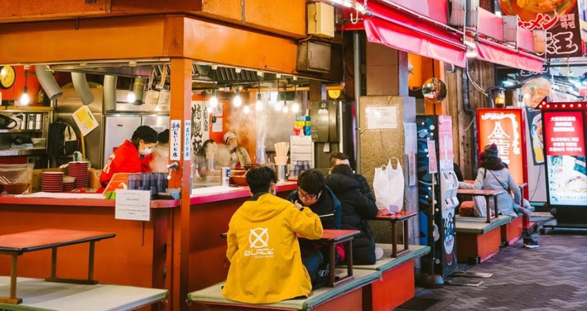 Cẩm nang du lịch Osaka mách bạn hãy qua con phố mua sắm Shinsaibashi