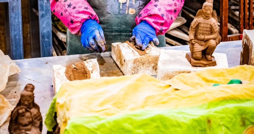 Mua sắm tại chợ địa phương Thiểm Tây.