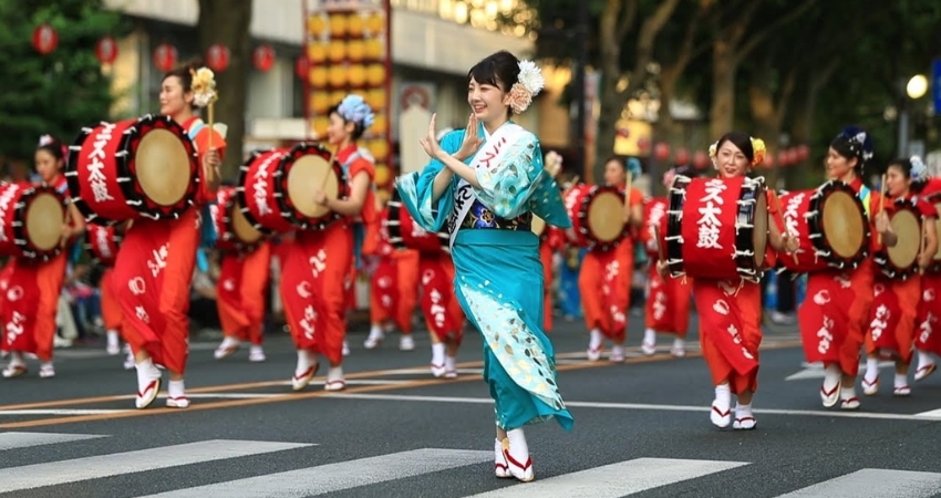 Theo cẩm nang du lịch Hyogo, con người nơi đây thân thiện và cởi mở