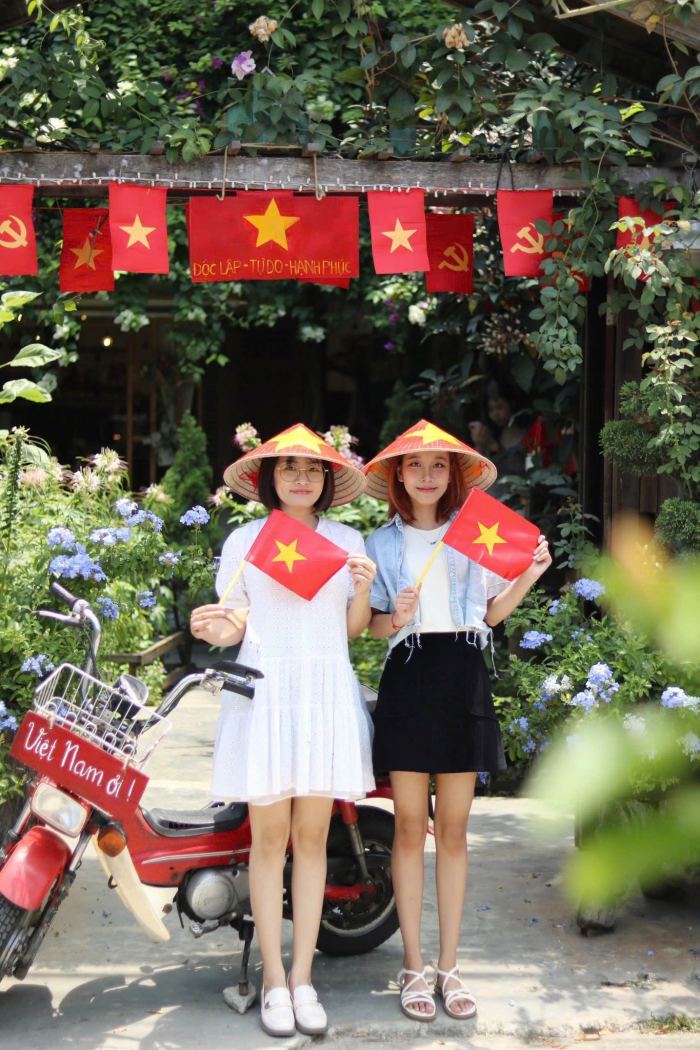 quán cafe decor 30/4 ở Đà Nẵng tiệm cà phê Túi Thương Nhớ. Ảnh: quán cafe decor 30/4 ở Đà Nẵng tiệm cà phê Túi Thương Nhớ. Ảnh: