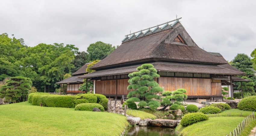 Vườn Korakuen qua lăng kính cẩm nang du lịch Okayama