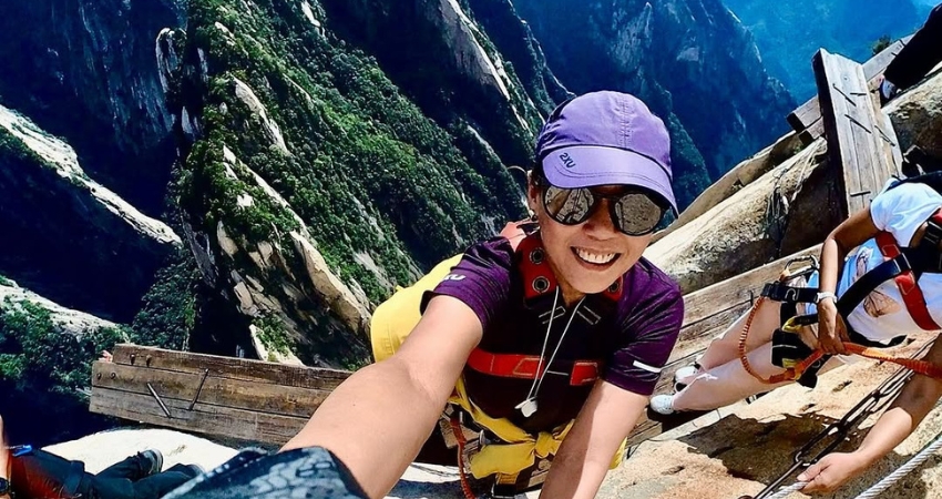 Đứng từ núi Huashan để ngắm nhìn thiên nhiên xung quanh