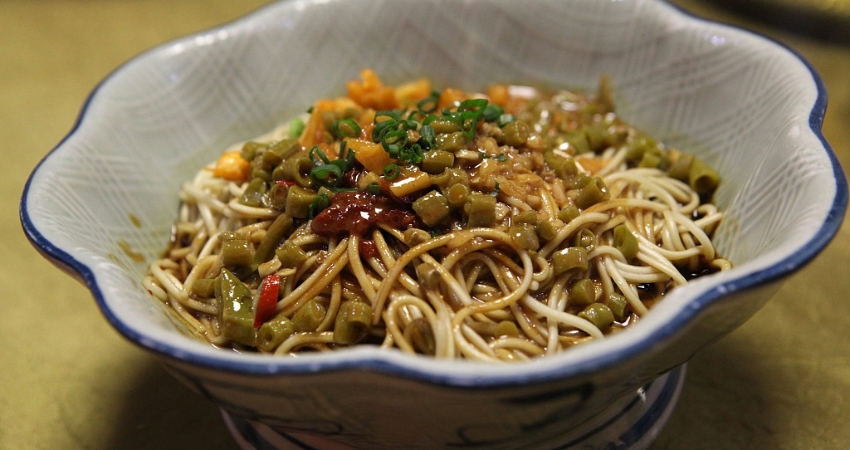 Thưởng thức món mì cá Hồ Bắc cùng cẩm nang du lịch Hồ Bắc Trung Quốc