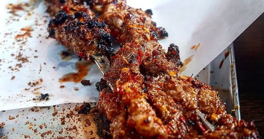 Biểu tượng ẩm thực của Ninh Hạ mang tên thịt cừu nướng