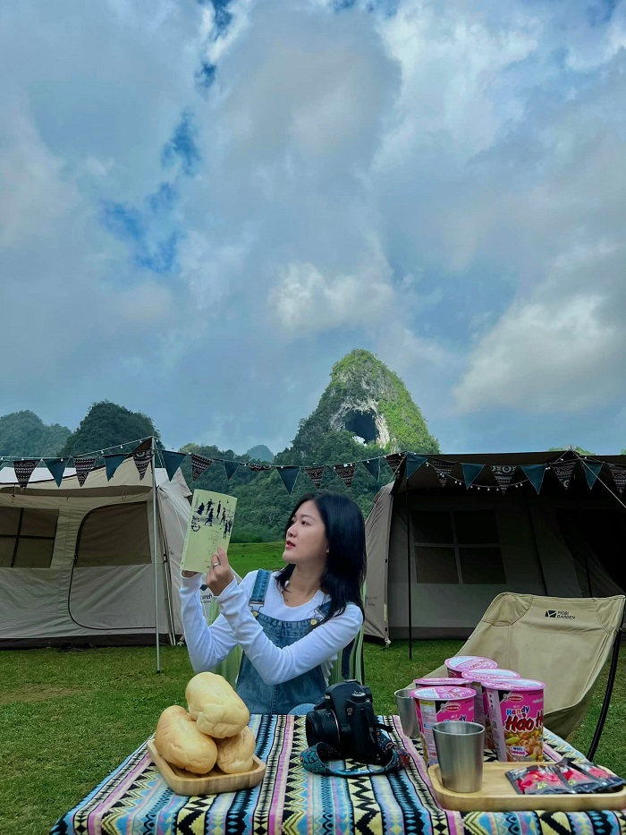 Đường vào núi Thủng Cao Bằng có đôi chút khó khăn nhưng cũng không ngăn được bước chân các tín đồ xê dịch