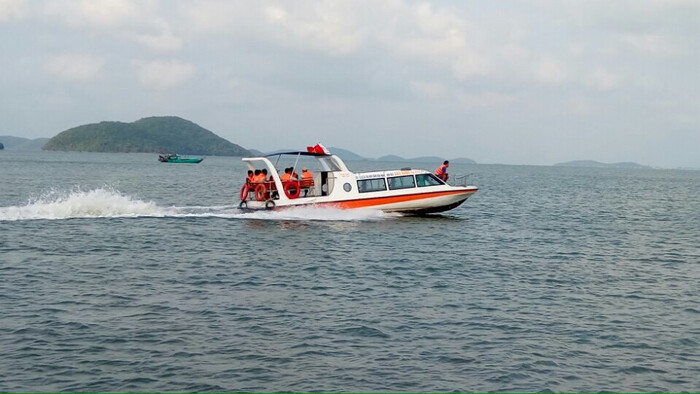 Di chuyển ra Ba Hòn Đầm Kiên Giang bằng cano