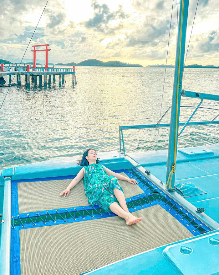 Hòn Đầm Đước thuộc Ba Hòn Đầm Kiên Giang