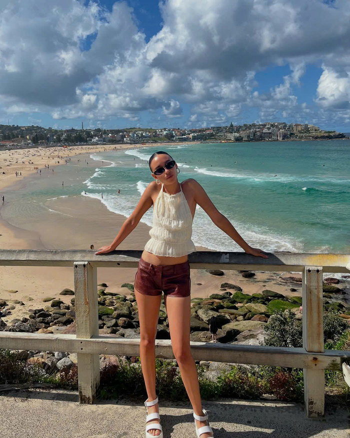 Bãi biển Bondi Úc là một địa điểm du lịch nổi tiếng thu hút đông du khách khám phá