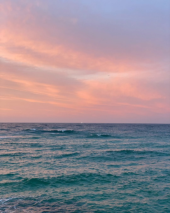 Ngắm bình minh và hoàng hôn tuyệt đẹp tại bãi biển Hamdeok Beach Hàn Quốc