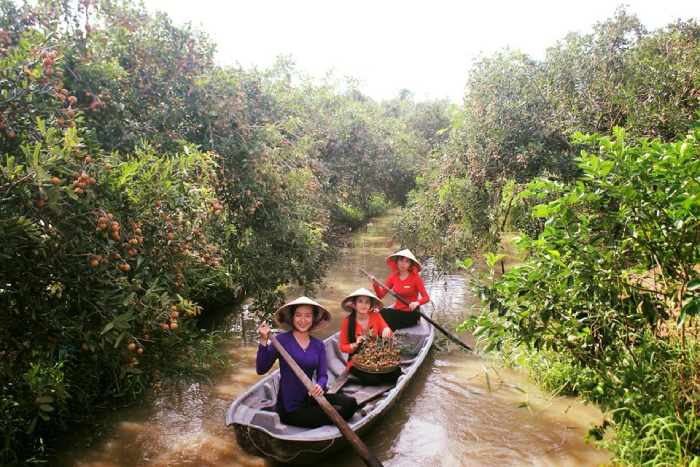 Trải nghiệm cuộc sống đồng bằng sông Cửu Long tại làng du lịch