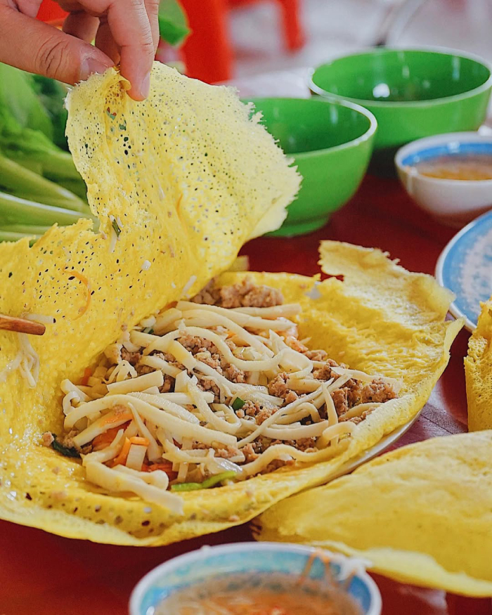 Bánh xèo củ hũ dừa chỉ có tại Cần Thơ