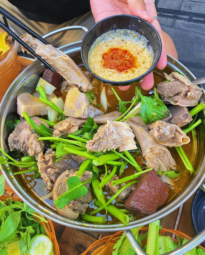 Vịt nấu chao béo ngậy đậm đà