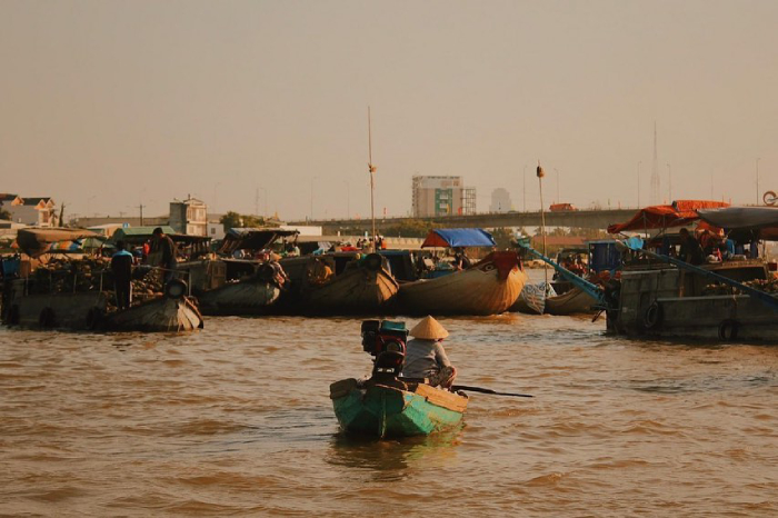 Giao thương trên sông nước là điều thường nhật ở Cần Thơ