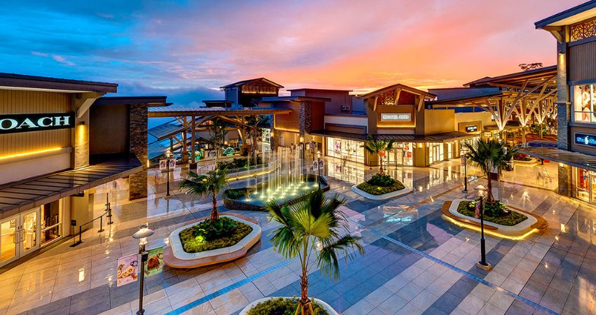 Du khách dễ dàng tìm mua những mặt hàng thời trang cao cấp tại những trung tâm thương mại lớn - cẩm nang du lịch Genting Highlands