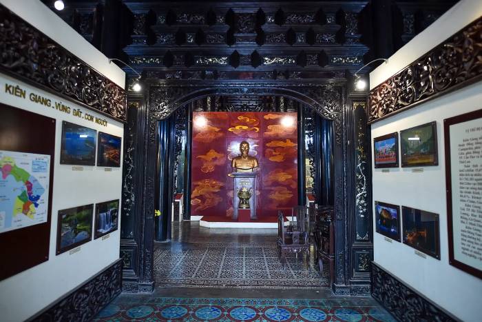 Bạn có thể tìm hiểu về vẻ đẹp Kiên Giang trong quá khứ và hiện tại tại đây