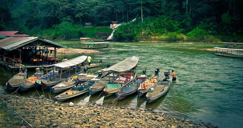 Theo cẩm nang du lịch Kuantan, du khách có thể đến đây vào khoảng từ tháng 5 đến tháng 9