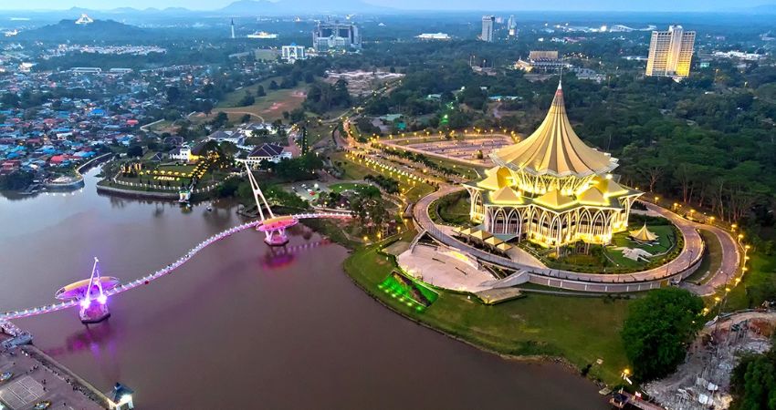 Cẩm nang du lịch Kuching gợi ý du khách nên đến đây vào khoảng tháng 4 đến tháng 9 hàng năm