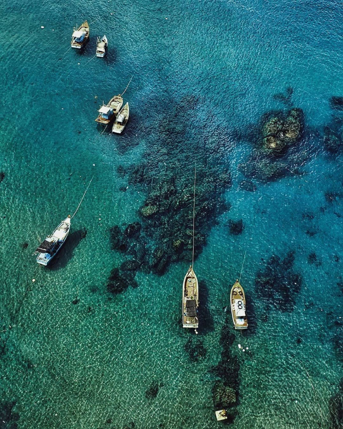 Hòn Thơm cũng là hòn đảo có rất nhiều dịch vụ vui chơi giải trí thú vị