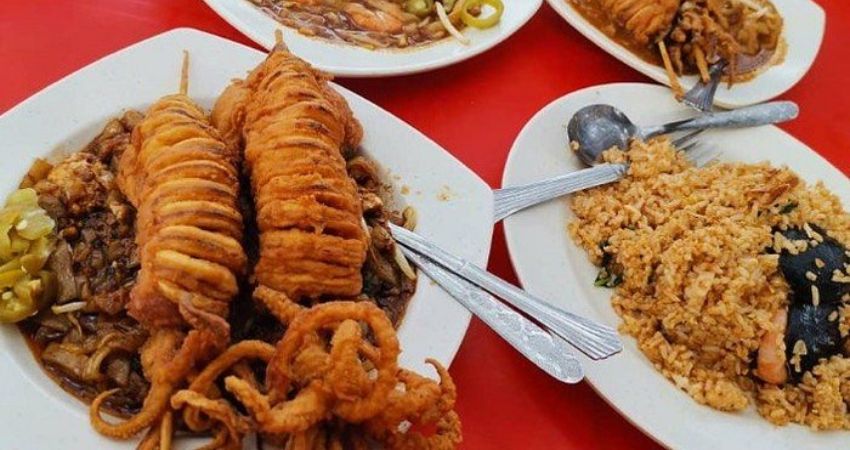 Char Kuey Teow Sotong tại King's Char Kuey Teow - cẩm nang du lịch Port Dickson