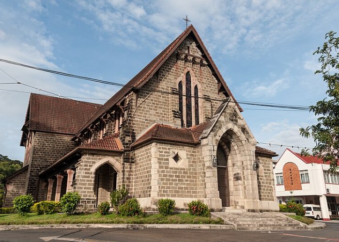 Nhà thờ St. Michael and All Angels