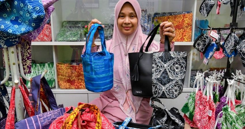 túi thủ công batik - cẩm nang du lịch Sepang Malaysia