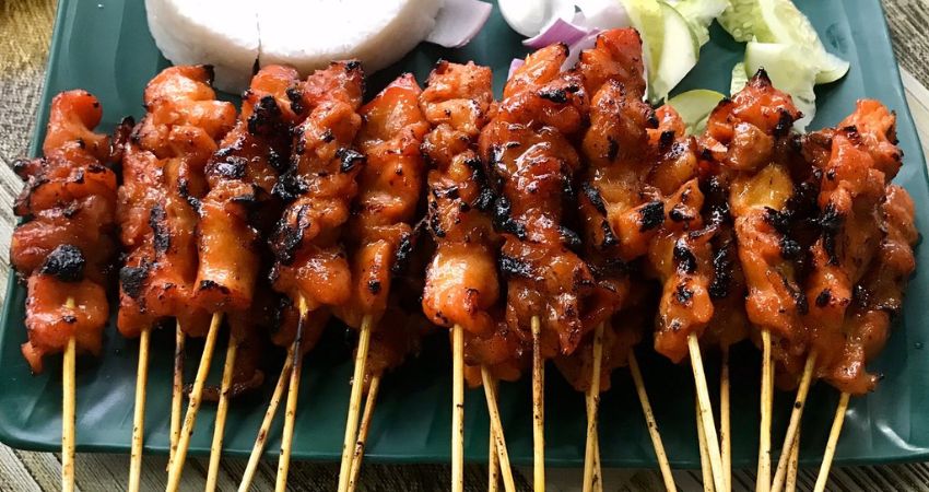 Thịt xiên nướng Malaysia - cẩm nang du lịch Shah Alam Malaysia