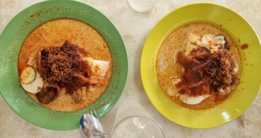 Món ăn sáng Lontong Klang - cẩm nang du lịch Shah Alam Malaysia