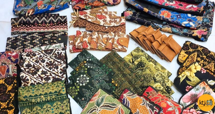Các sản phẩm từ vải batik mang đậm dấu ấn Malaysia - cẩm nang du lịch Subang Jaya Malaysia