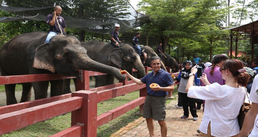 Du khách nên tôn trọng văn hóa địa phương khi tham quan bất kỳ điểm du lịch nào - Cẩm nang du lịch Temerloh