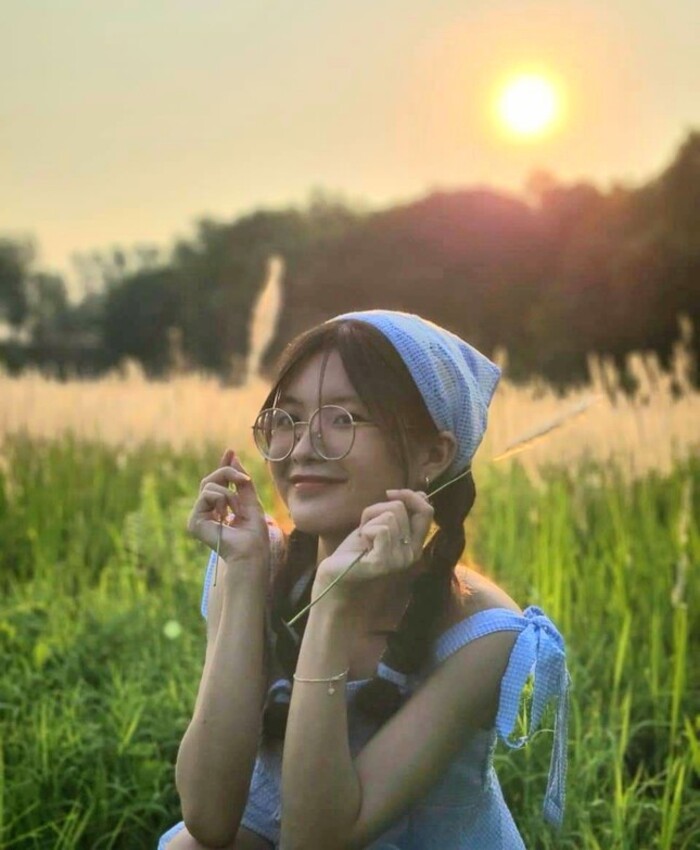 Săn ảnh sống ảo ở cánh đồng cỏ lau TP Thủ Đức 