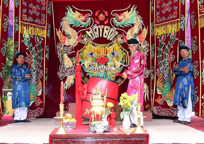 Du lịch Giồng Trôm Bến Tre - Ghé thăm các khu di tích lịch sử - văn hóa