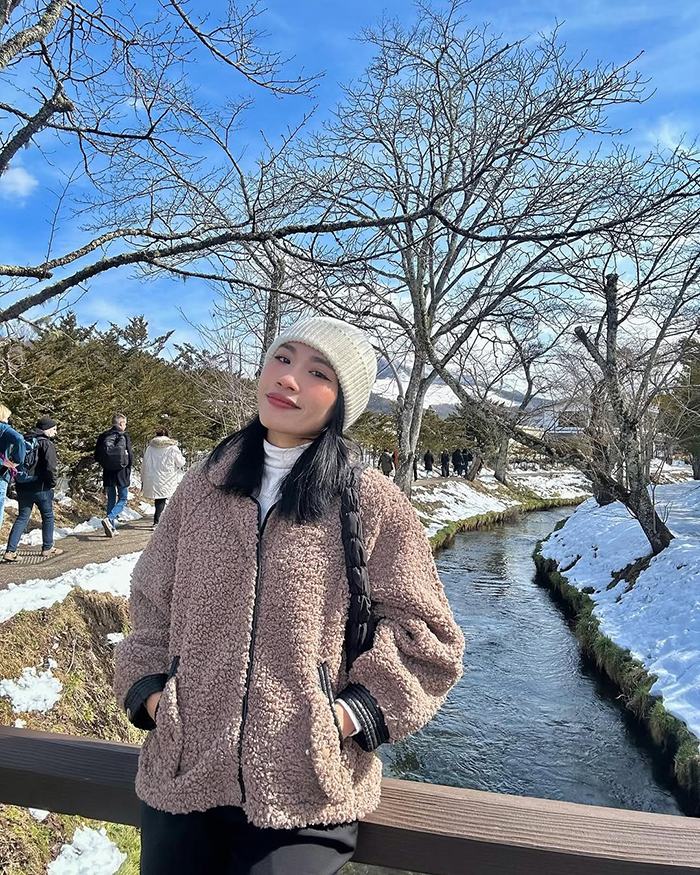 Di chuyển tới khu làng cổ Oshino Hakkai Nhật Bản bằng xe bus