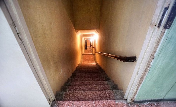 Kinh nghiệm đi Hoàng thành Thăng Long rằng hầm D67 được xây dựng kiên cố