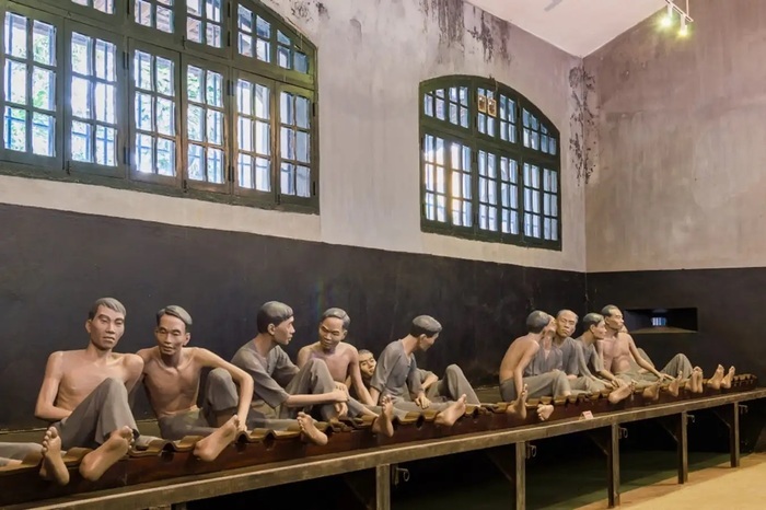 Kinh nghiệm đi nhà tù Hỏa Lò Hà Nội - Hỏa Lò là nơi giam cầm các chiến sỹ cách mạng