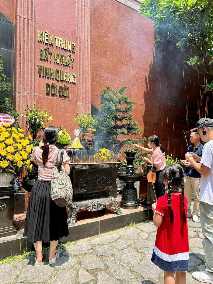 Kinh nghiệm đi nhà tù Hỏa Lò Hà Nội - Những lưu ý du khách cần nhớ