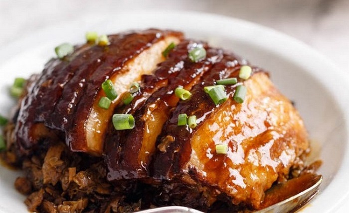 Khâu Nhục Tiên Yên là một món ăn đặc sản mang đậm bản sắc văn hóa ẩm thực của người dân Quảng Ninh.
