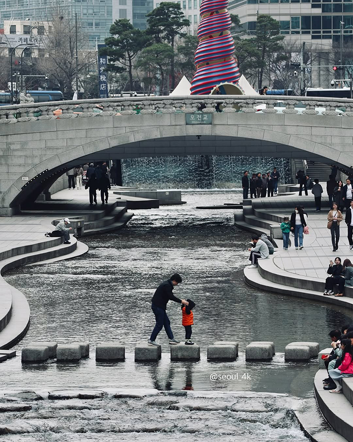 Cách di chuyển tới suối Cheonggyecheon Hàn Quốc