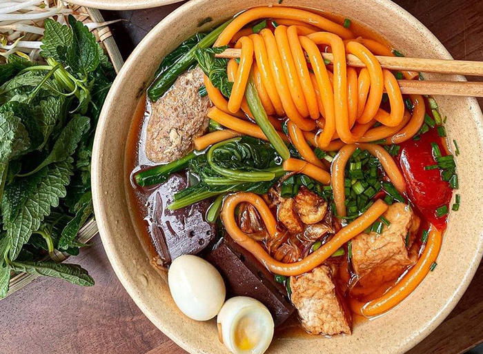 Ghé thăm tượng đài chiến thắng Buôn Ma Thuột - Thưởng thức đặc sản