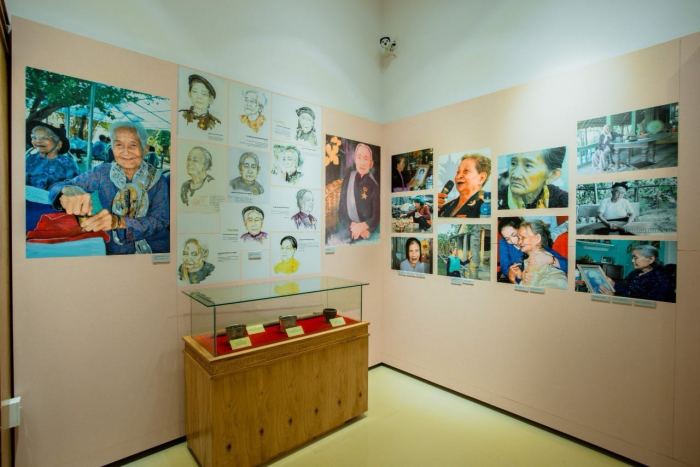 Tượng đài Mẹ Thứ Tam Kỳ 