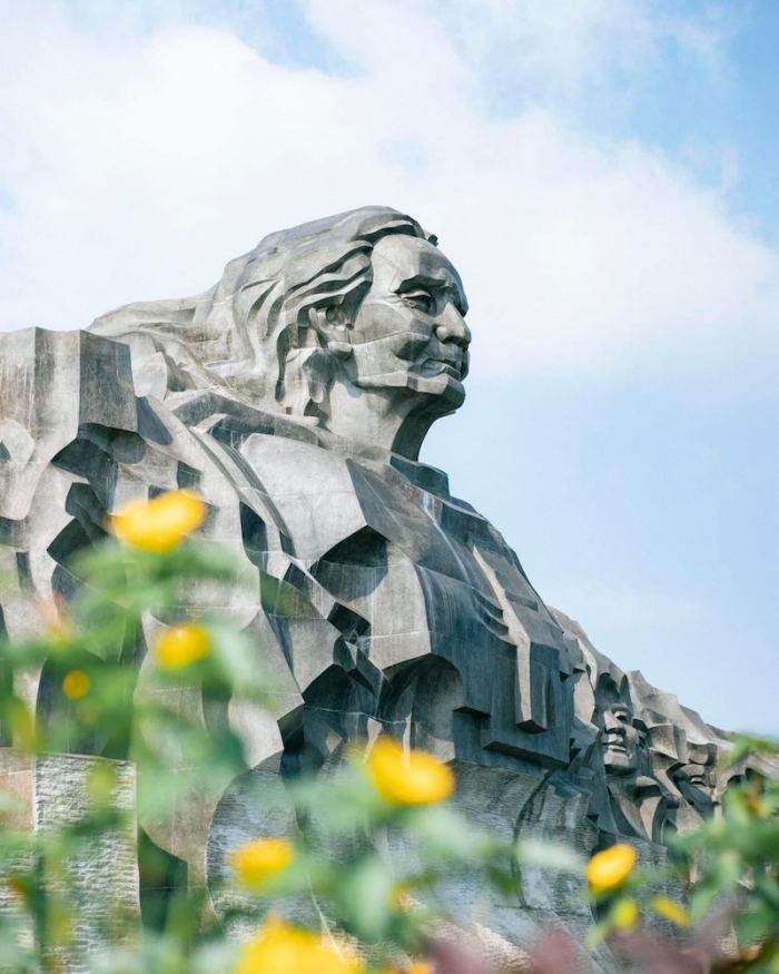 Tượng đài Mẹ Thứ Tam Kỳ 