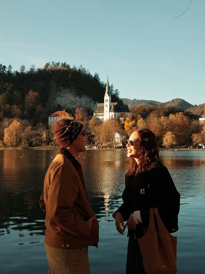 Ghé nhà thờ Assumption of Mary ở hồ Bled Slovenia