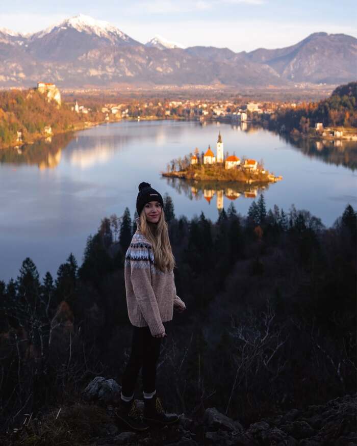 Đi dạo dọc bờ hồ Bled Slovenia