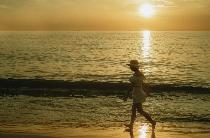 Điểm du lịch bằng tàu hỏa nổi tiếng không thể bỏ qua bãi biển Mỹ Khê xinh đẹp