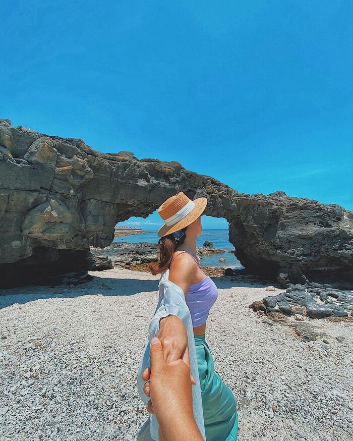 săn ảnh sống ảo đẹp như tranh vẽ ở cổng Tò Vò Lý Sơn