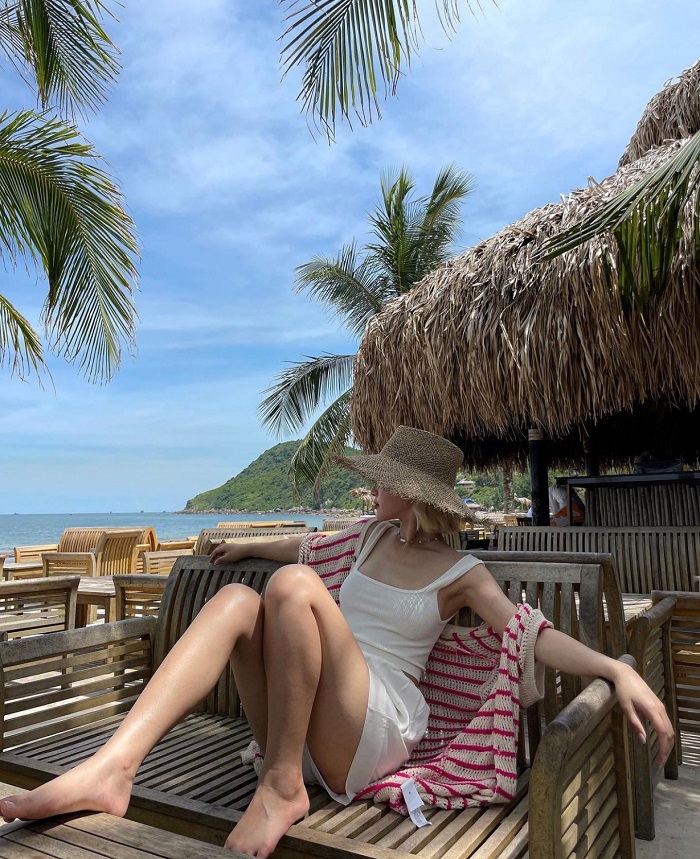 Bãi Đông đảo Nghi Sơn Thanh Hóa được rất nhiều bạn trẻ yêu thích, nghỉ dưỡng