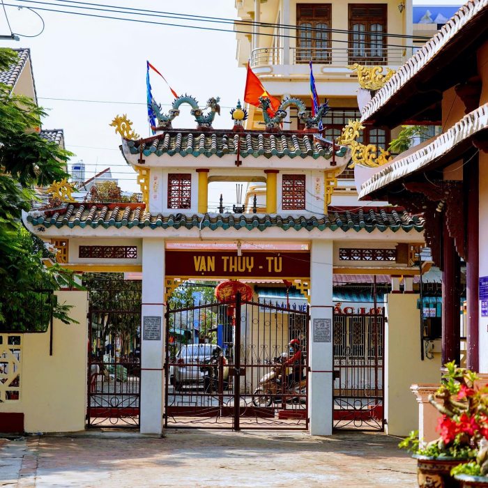 Dinh Vạn Thuỷ Tú 