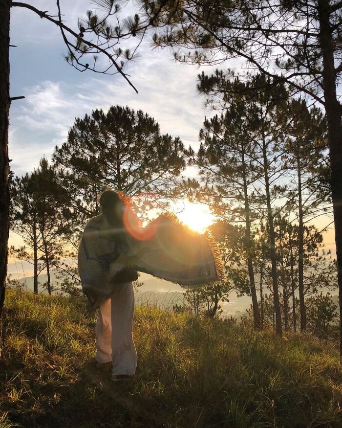 du lịch mùa hè ở Đà Lạt săn bình minh ở đỉnh Hòn Bồ