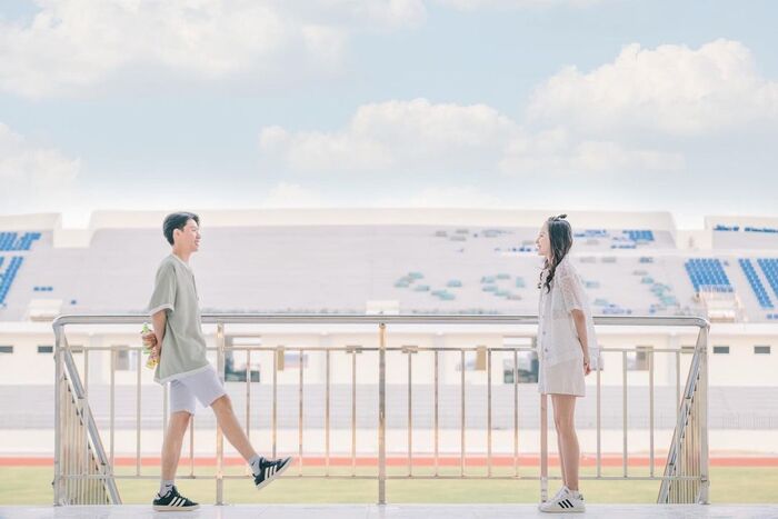 du lịch mùa hè ở Đà Lạt săn ảnh thanh xuân tại sân vận động Đà Lạt