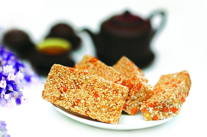 du lịch Thái Bình mua bánh cáy về làm quà