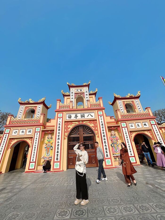 du lịch Thái Bình ghé thăm đền Đồng Bằng 